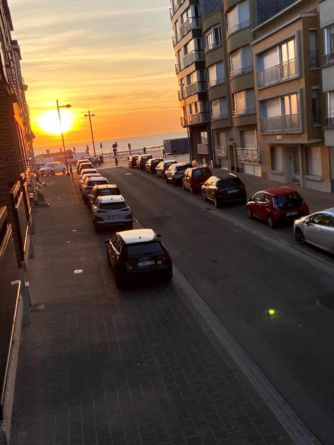 Appart Sympa 6P Avec Garage Et Terrasse Ensoleillee Et Spacieuse A 25M De La Mer Westende Middelkerke Dış mekan fotoğraf